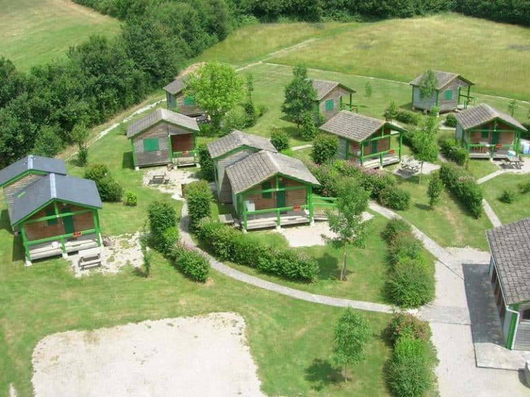 Camping Le Plo Aveyron overzicht 768x576