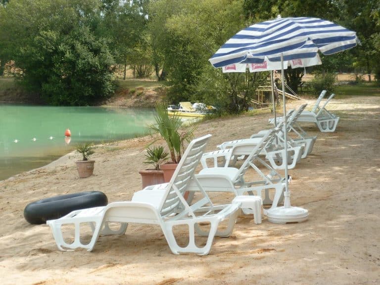 Camping Le Chêne du Lac Gironde strand 768x576