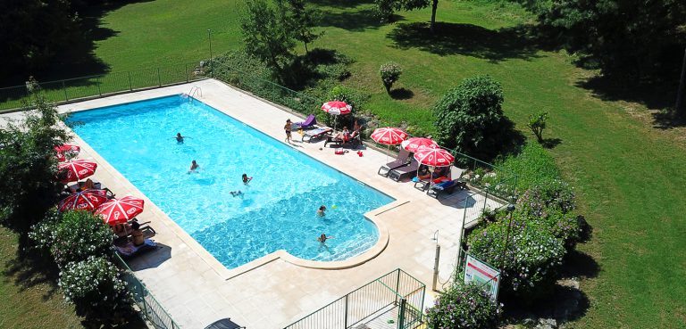 Camping Le Néri zwembad 768x369