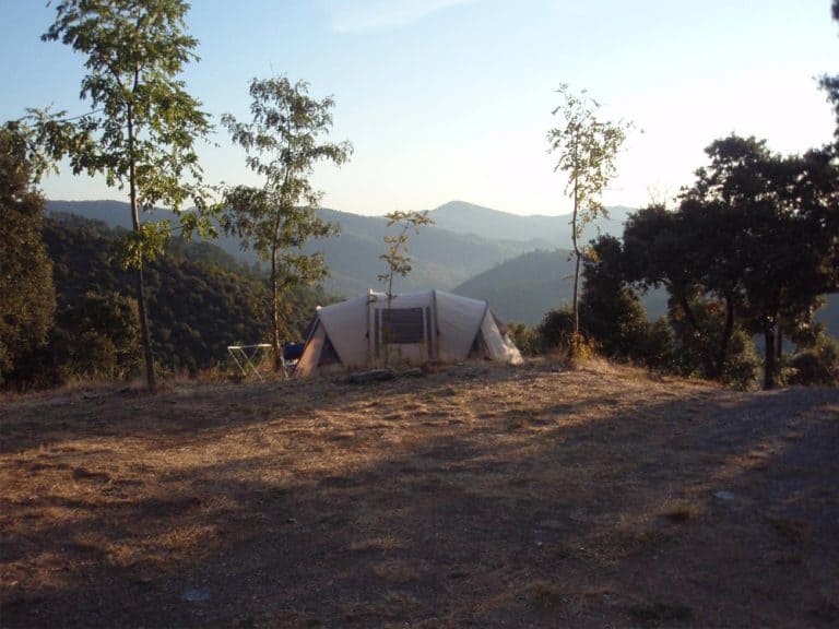 Naturistencamping La Combe de Ferrière staanplaats 768x576