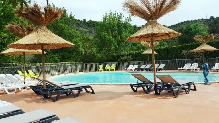 Flower Camping Saint Amand Ardeche zwembad 768x431