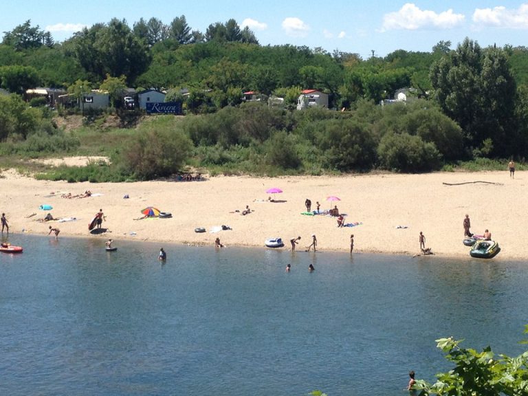 la plage camping le Riviera 768x576